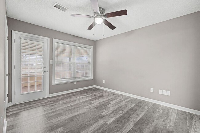 Building Photo - Serene Waterfront Living