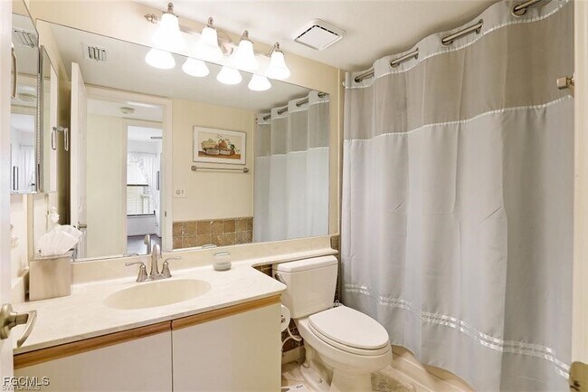 Building Photo - 5905 Trailwinds Dr