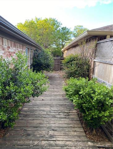 Building Photo - 1123 Cardinal Oaks Dr