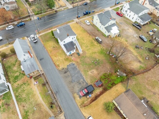Building Photo - 1620 Kings Hwy