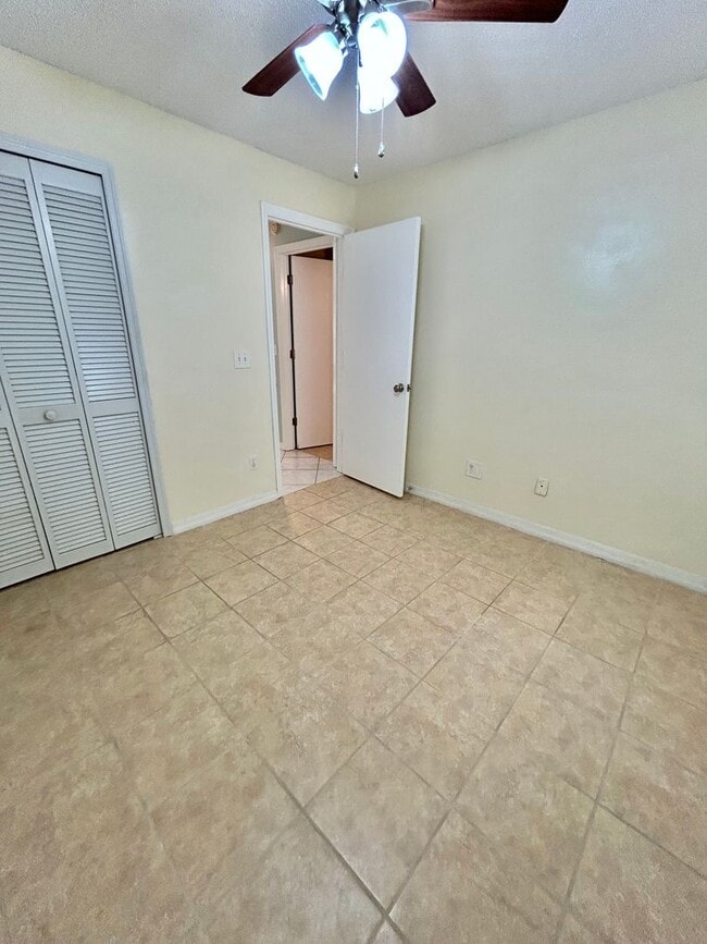 Building Photo - Amazing Dream Home with Water View and Pri...