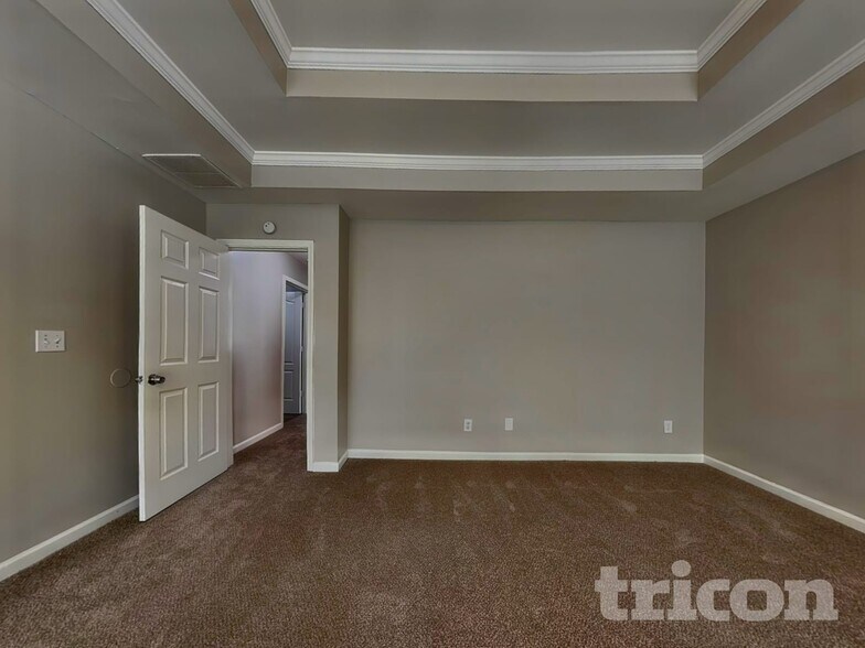 Building Photo - 3540 Stoney Creek Way