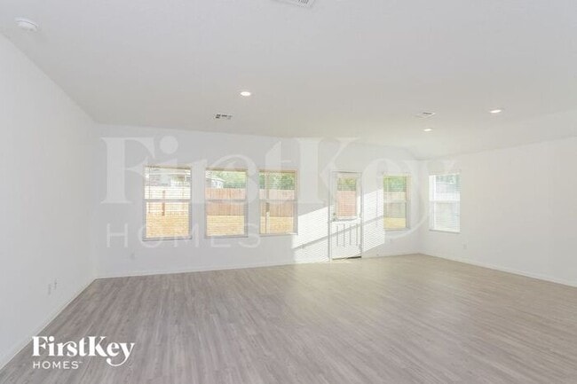 Building Photo - 6141 Treadle