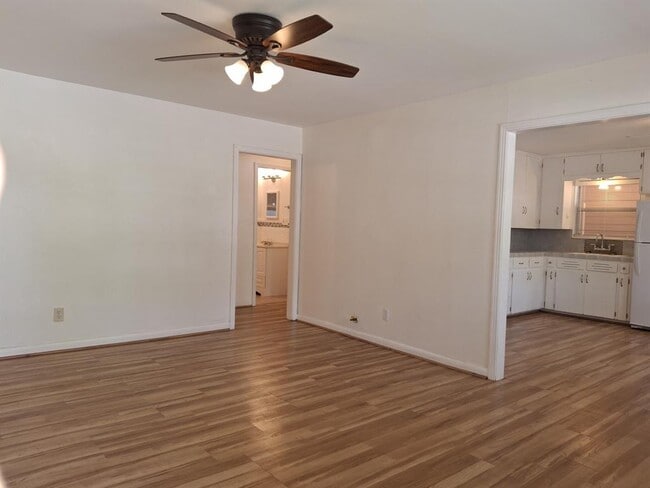 Building Photo - 103 W 35th St