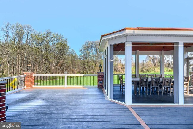 Building Photo - 1319 Martin Meadows Dr