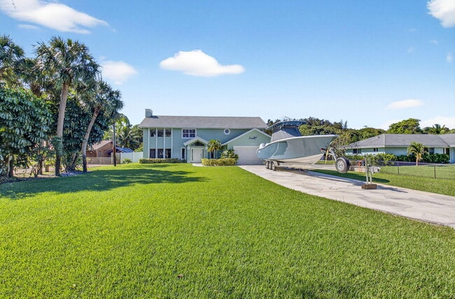 Building Photo - 6701 Hillside Ln