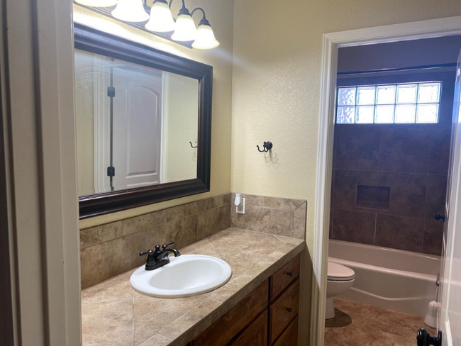 Building Photo - 4905 Woodhollow Dr