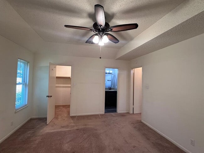 Building Photo - 110 Puna Ln