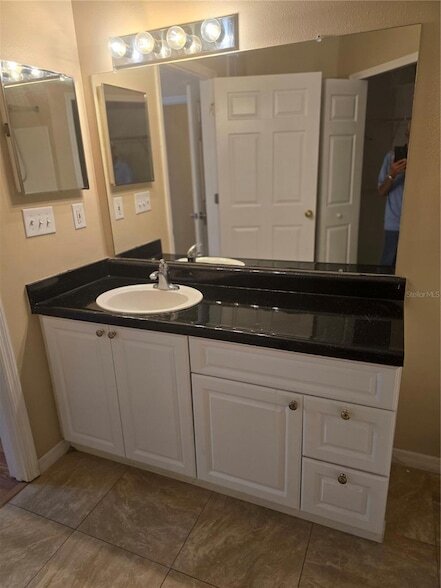 Building Photo - 9228 Lake Chase Island Way