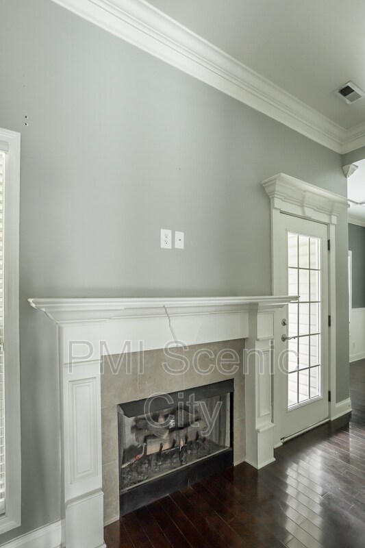 Building Photo - 6628 Kenton Ridge Cir