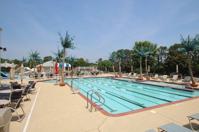 Building Photo - Beautiful Furnished Home Close to Bethany ...