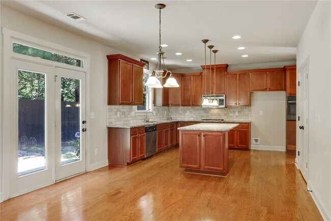Building Photo - 4242 Rovello Way NE