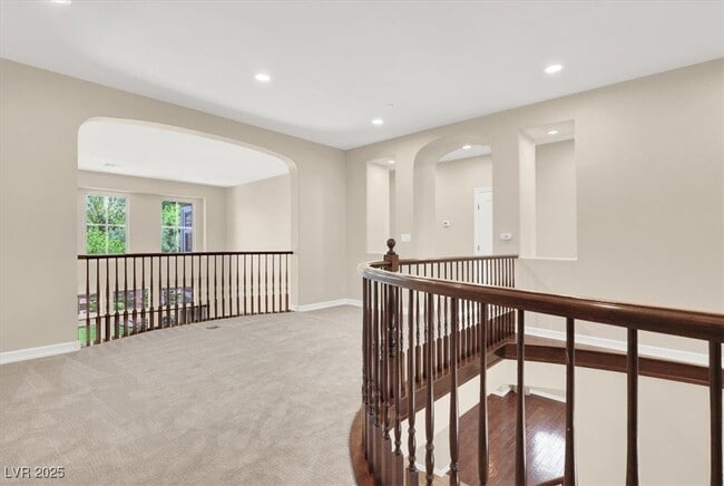 Building Photo - 74 Contrada Fiore Dr