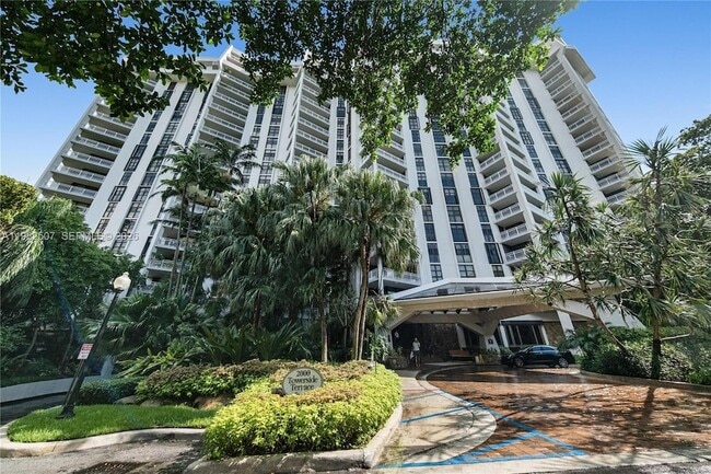 Building Photo - 2000 Towerside Terrace