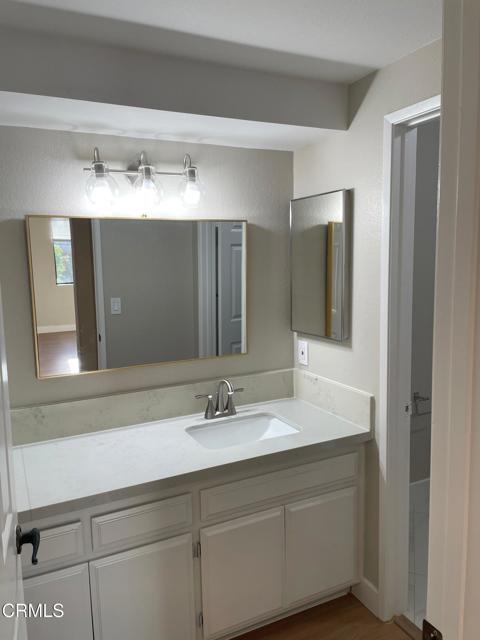 Building Photo - 852 N Monterey St