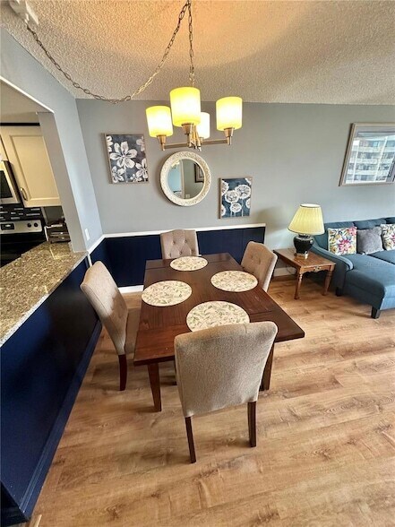 Building Photo - 6009 Sea Ranch Dr