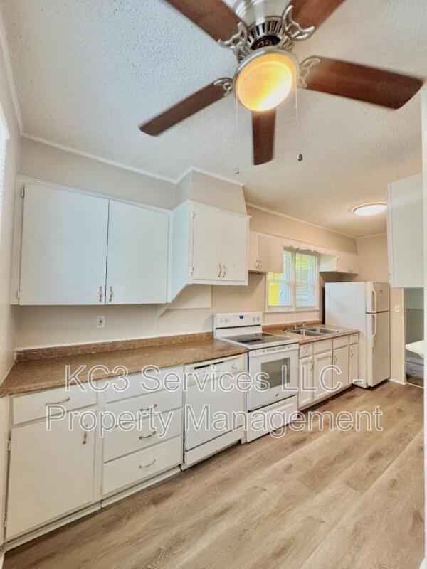 Building Photo - 2215 E 81 St