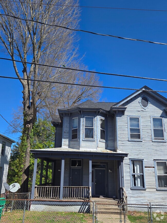 Building Photo - Lovely 3bd , 2bath