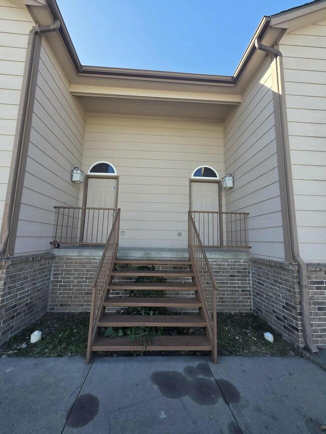 Building Photo - Affordable rental!!!