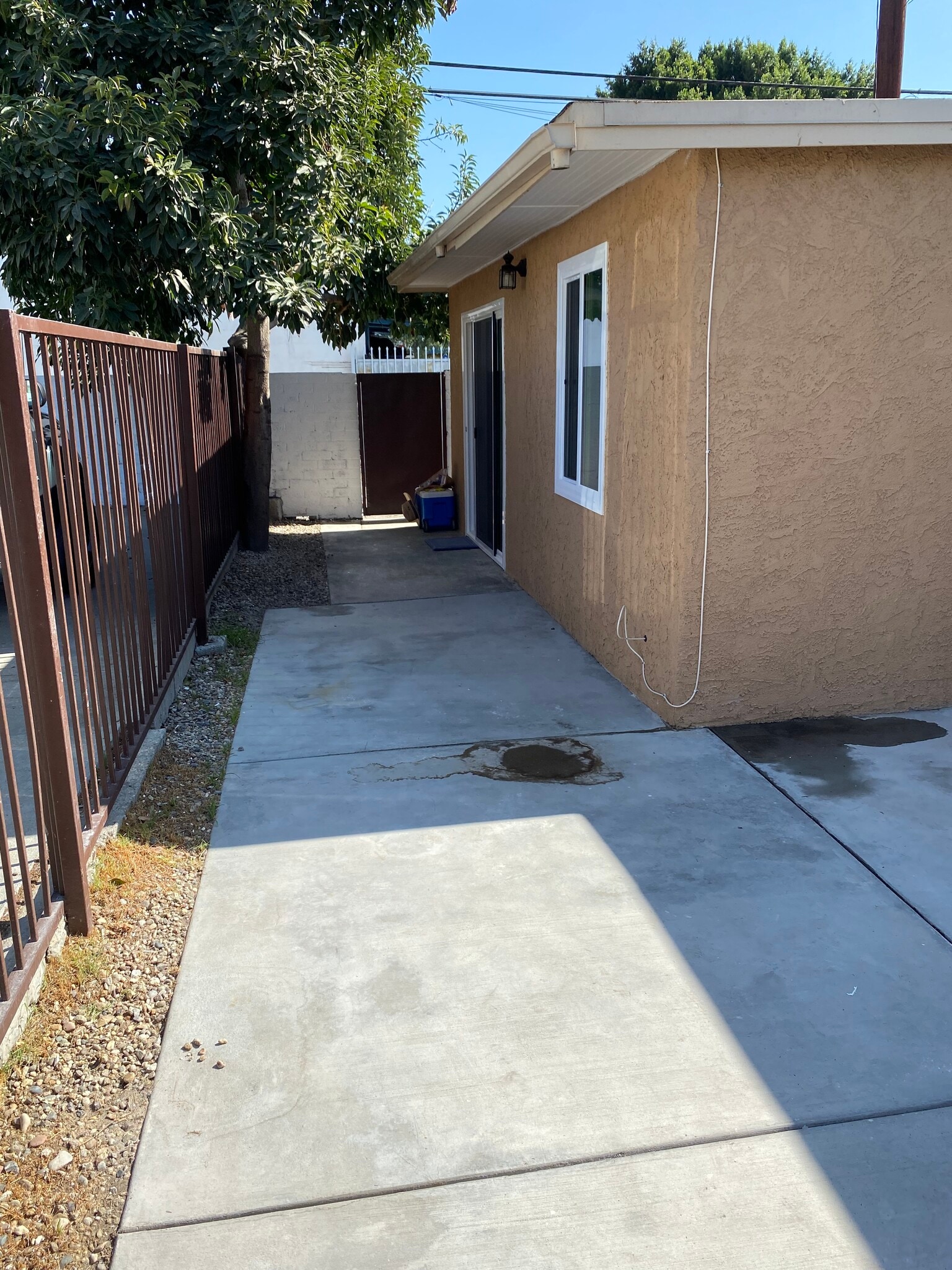 Building Photo - 410 N Glenwood Plz