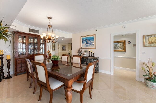 Building Photo - 8855 Collins Ave