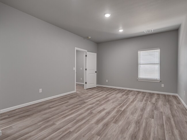 Building Photo - 2805 Josie Cir