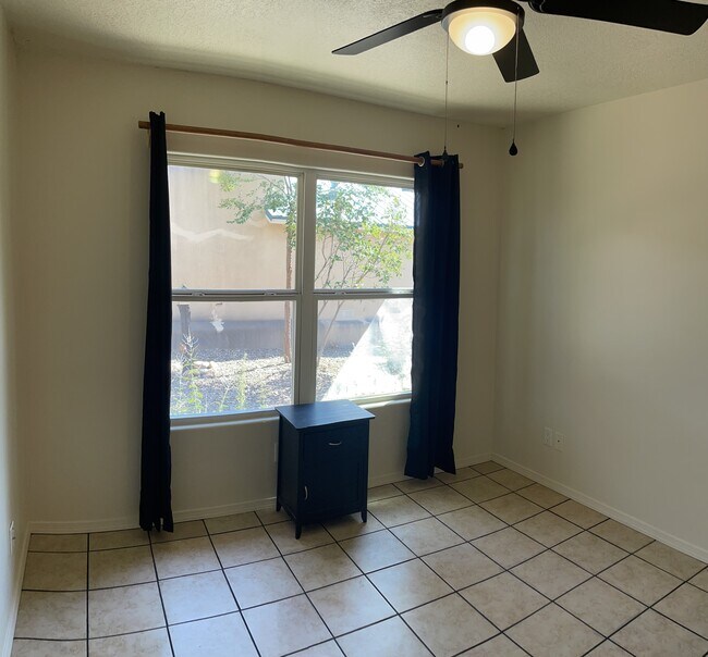 2nd Bedroom - 4231 Vuelta Colorada