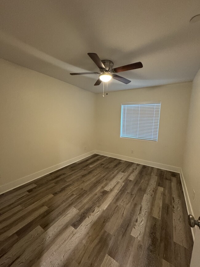 Building Photo - 9224 Ironwood Ave