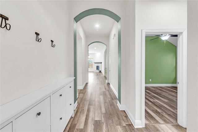 Building Photo - 1523 Carnation St