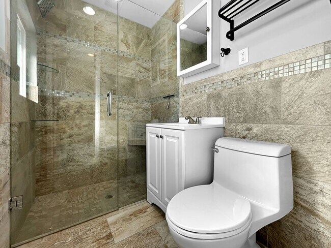 Building Photo - 17615 Lee Ave