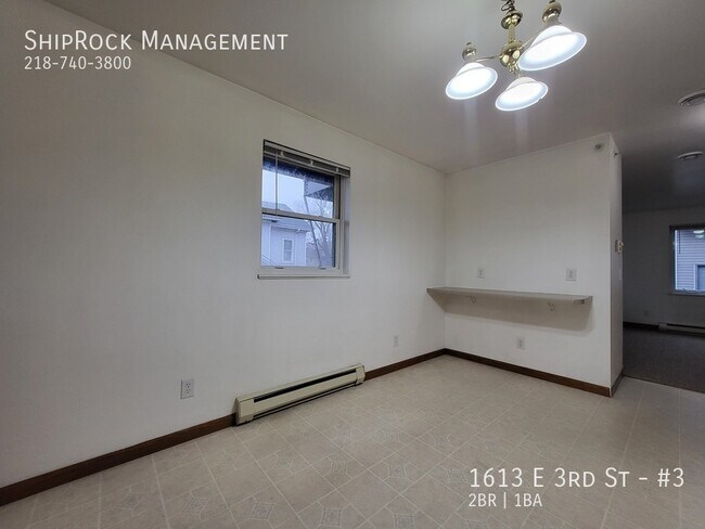 Building Photo - Windsor Estates
