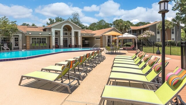 Building Photo - 8335 Freedom Crossing Trl