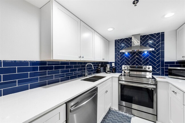 Building Photo - 2401 Collins Ave