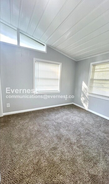 Building Photo - 6603 Hardy Ave