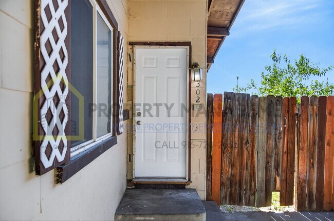 Building Photo - 302 Chennault Ct