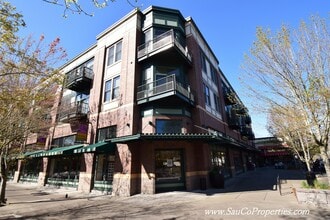 Building Photo - 1425 NE 61st Ave