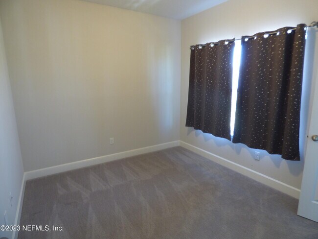 Building Photo - 92 Archwood Dr