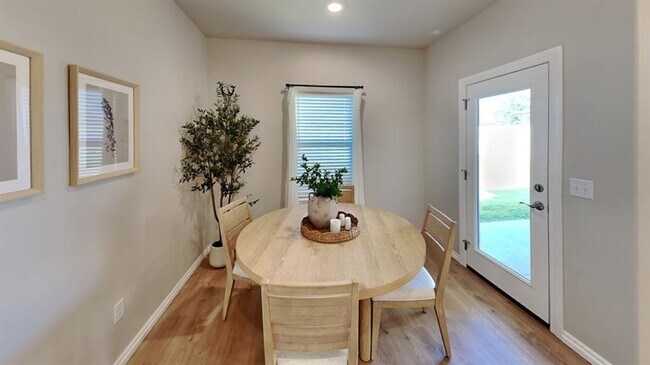 Building Photo - LUXURY 3 bedroom 2 bathroom cottage in 55+ community in Warr Acres, OK (LEASING SPECIAL)