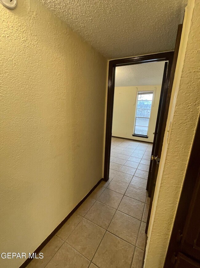 Building Photo - 1504 Monte Sanders Ln