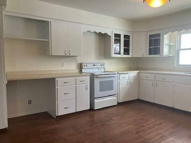 Building Photo - Single Family Home for Rent