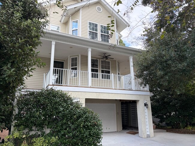 Primary Photo - 34 Cobblestone Ct