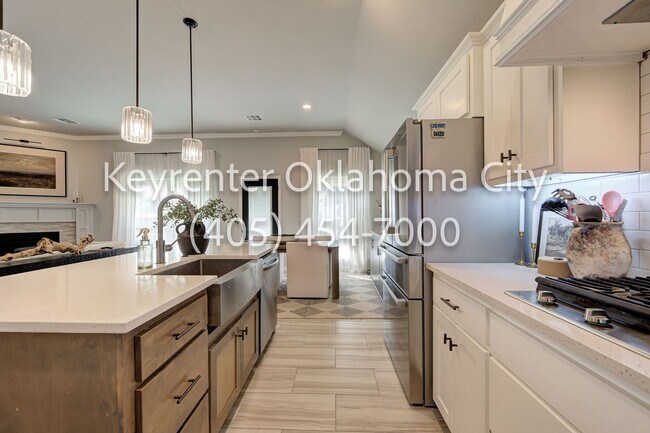 Building Photo - 4200 NW 156th Terrace