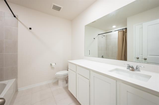 Building Photo - 1171 Norias Dr