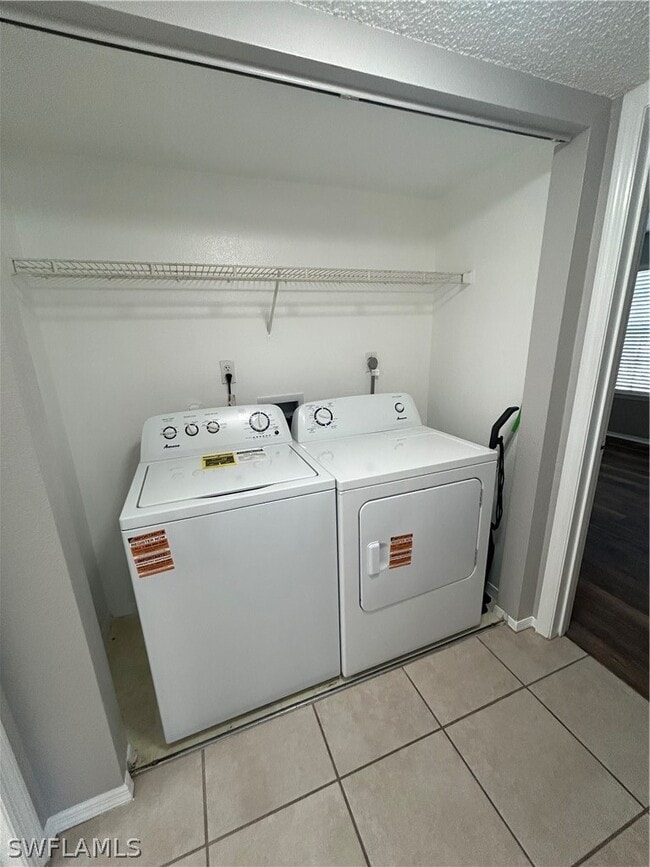 Building Photo - 1989 Rookery Bay Dr