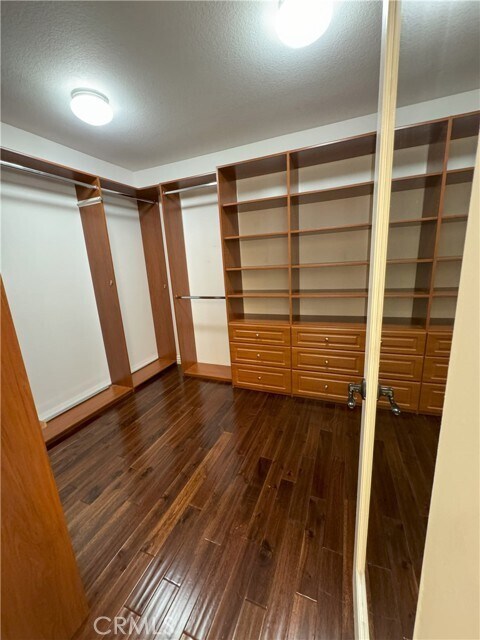 Building Photo - 755 S Lassen Ct