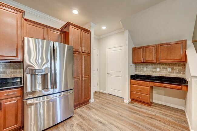 Building Photo - $2,750 - 2 Bed, 2.5 Bath Condo in Centenni...