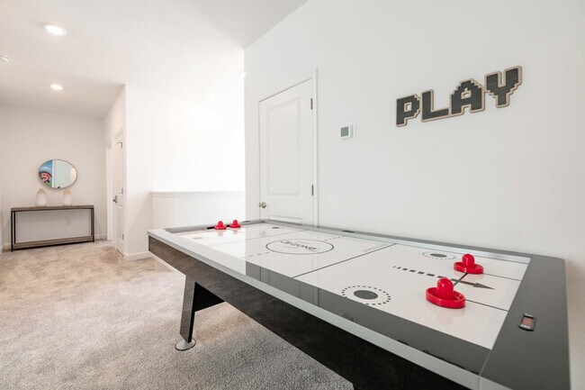 Building Photo - 4246 Paragraph Dr