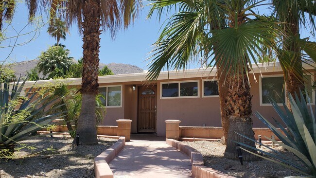 Building Photo - 71567 Mirage Rd