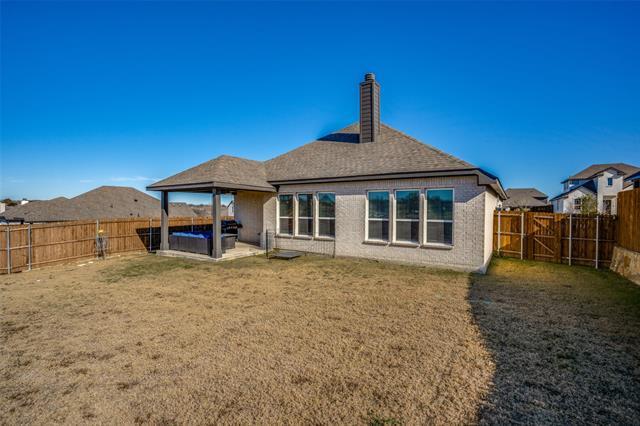 Building Photo - 513 Lakeway Ln