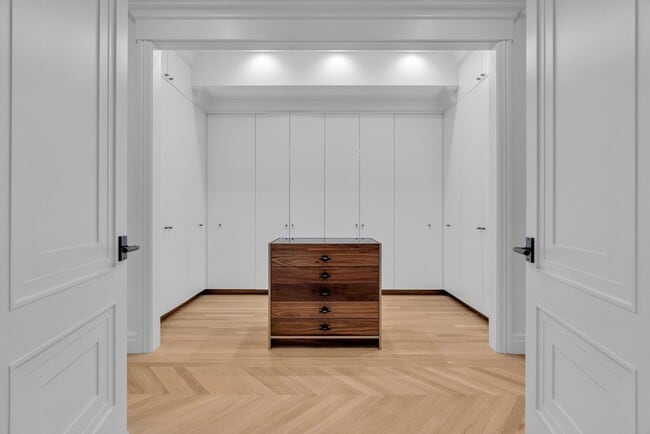 Building Photo - 352 Marlborough St